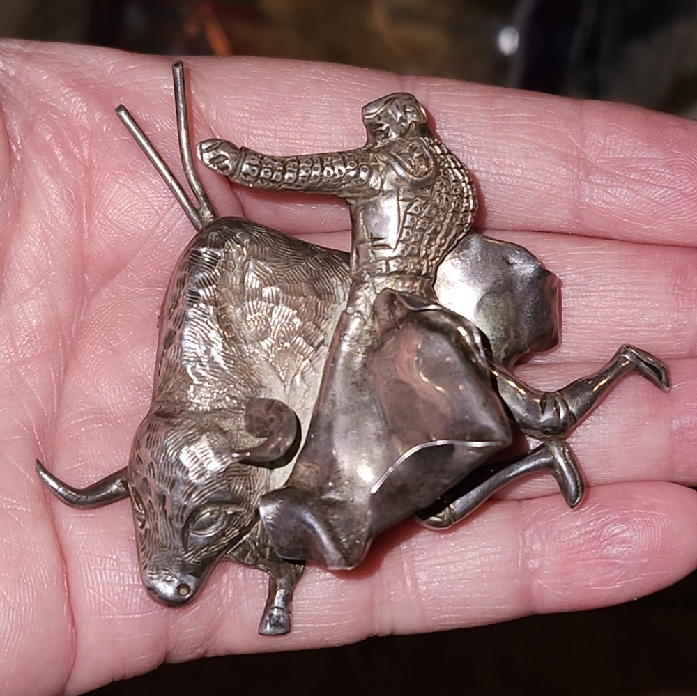 Fred Davis Sterling Silver Bullfighter Pin